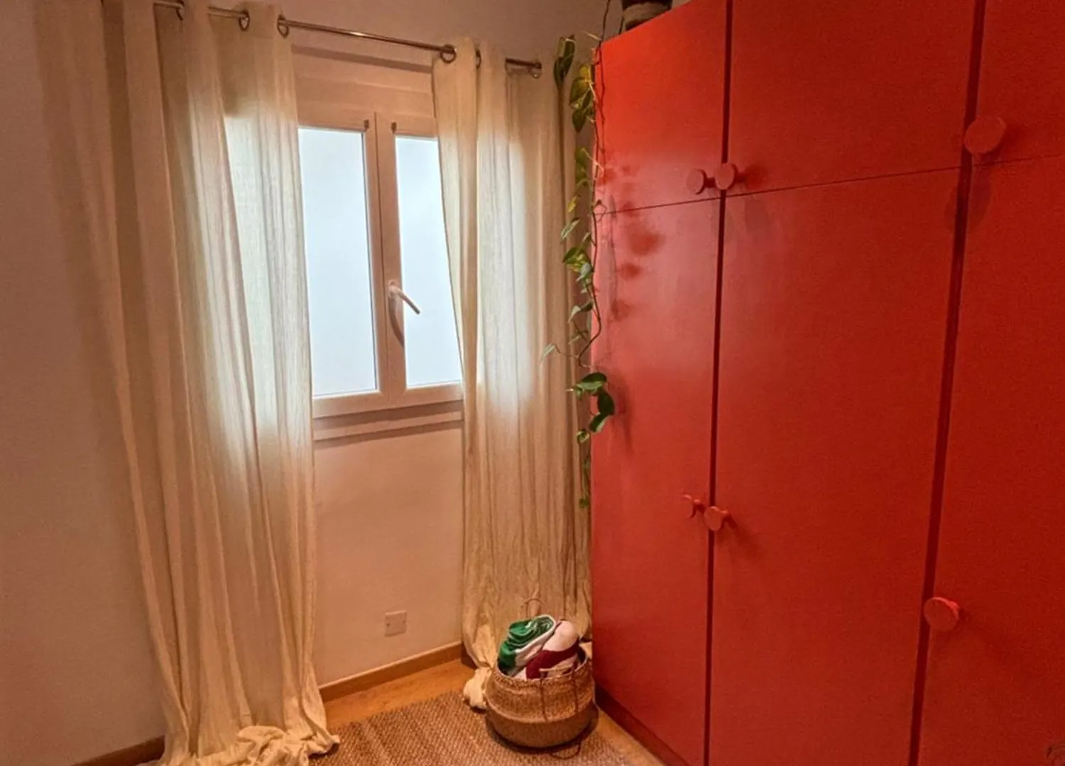 Room In Apartment In Palais Longchamp, Marseille France